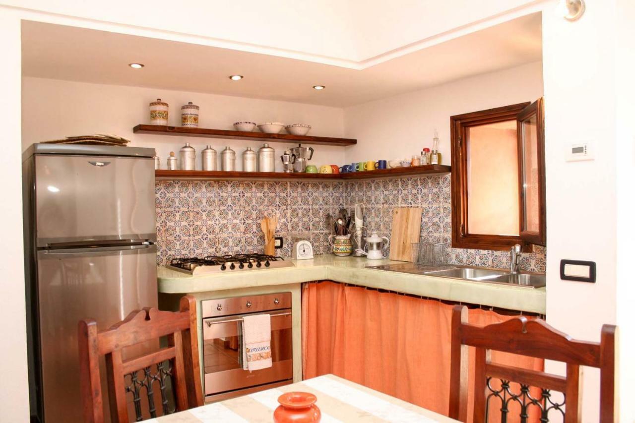 Dammuso Favarelle Da Caty Apartment Scauri  ภายนอก รูปภาพ